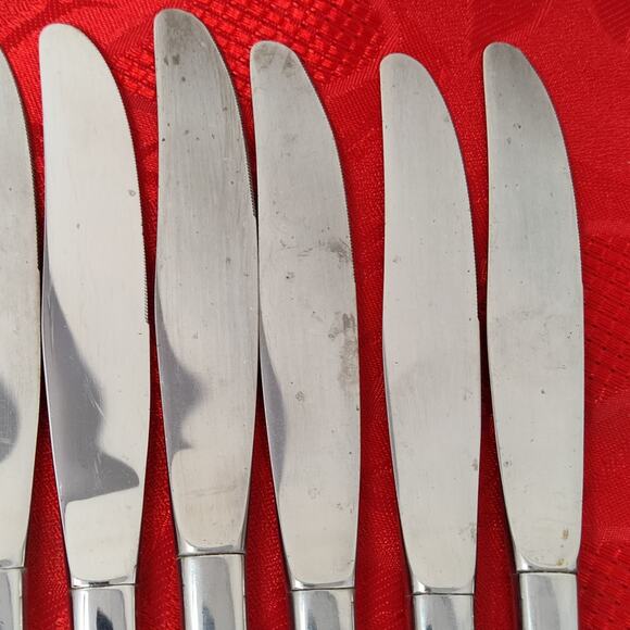 9X BK Oneida Oneidacraft Deluxe Stainless Wintersong Butter Knives - Picture 4 of 12